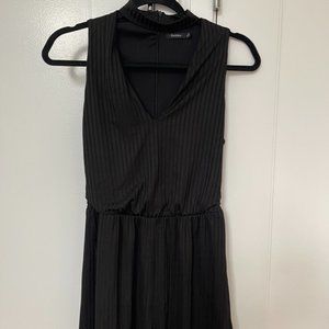 Bershka Black V-Neck Choker Romper/ Size M